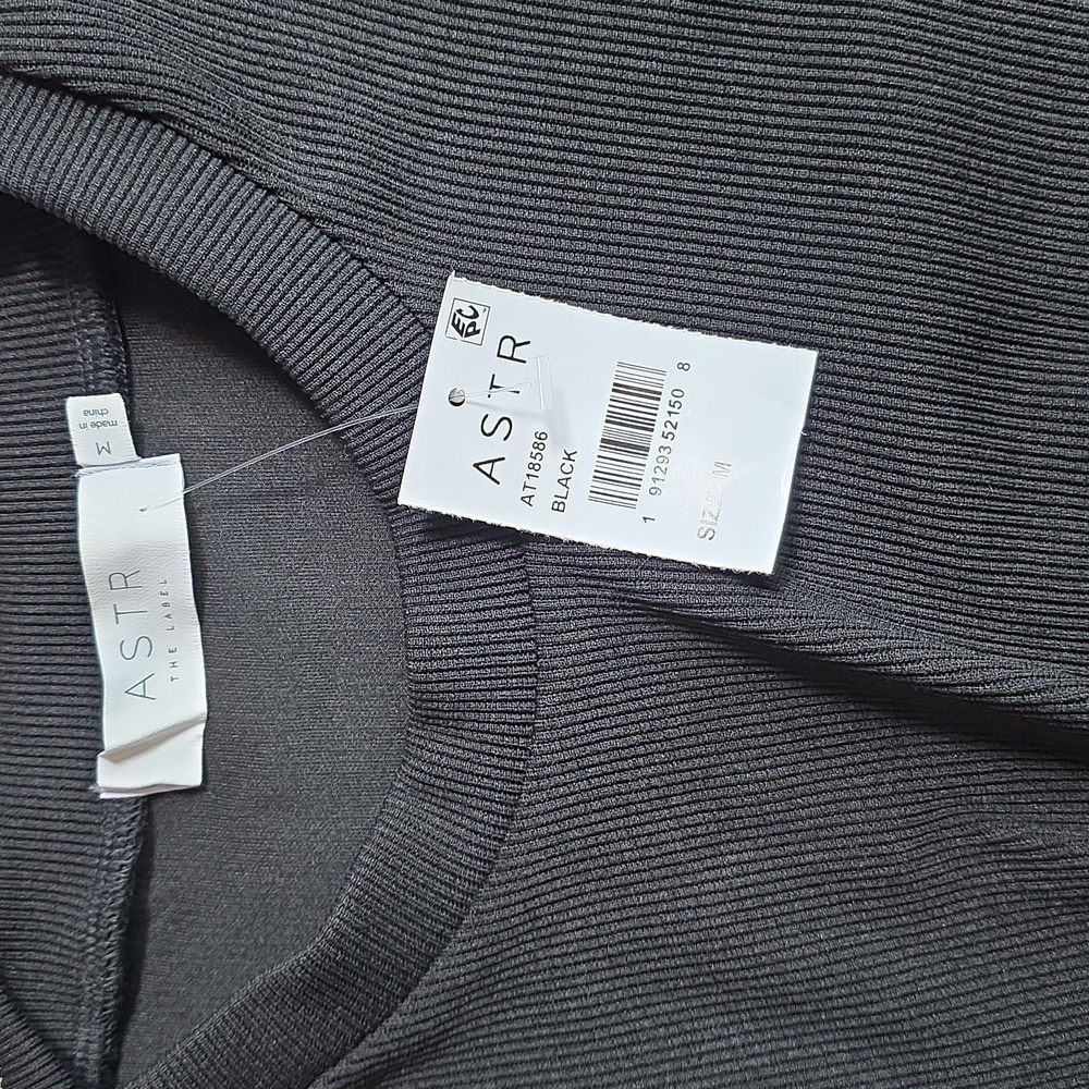 ASTR The Label Cinched Waist Ribbed Knit Top in Black Sz M - Picture 5 of 10